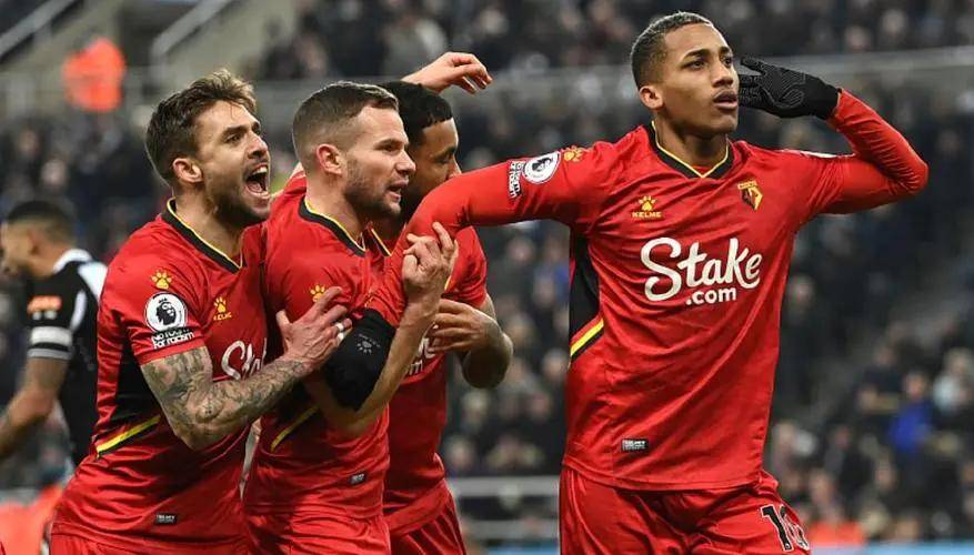 多米体育APP包含清晨荷甲焦点战，明尼苏达森林狼迎来里程碑，底气十足，年轻球员得到机会的词条